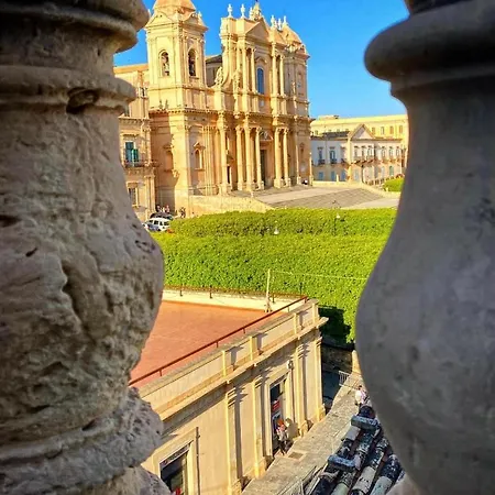 Ad Un Passo Dal Barocco * Noto